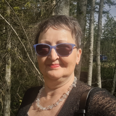Portraitbild von Luzia Wibiral, Tralalobe